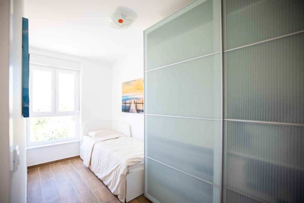 Beach Paradise 5 Stars Apartments Nin Buitenkant foto