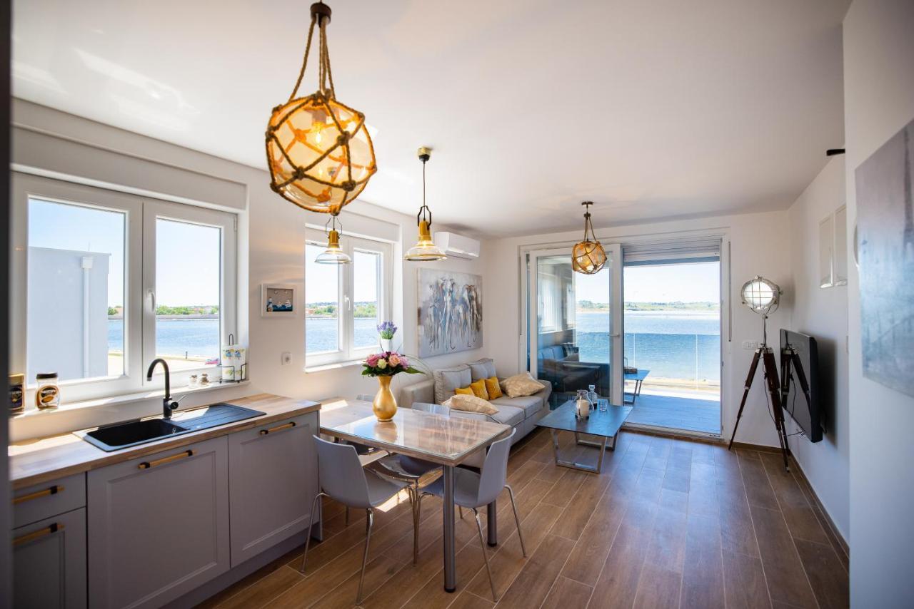 Beach Paradise 5 Stars Apartments Nin Buitenkant foto