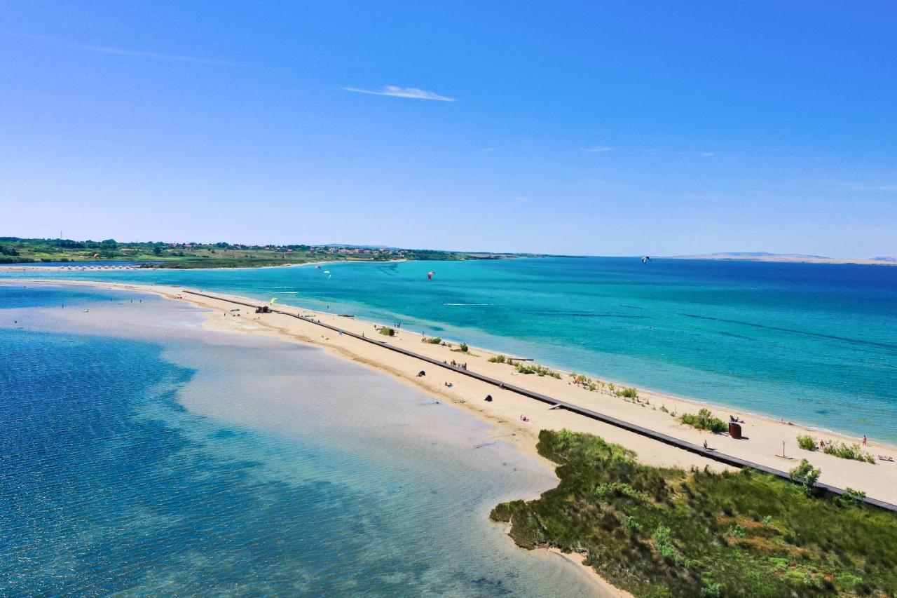 Beach Paradise 5 Stars Apartments Nin Buitenkant foto