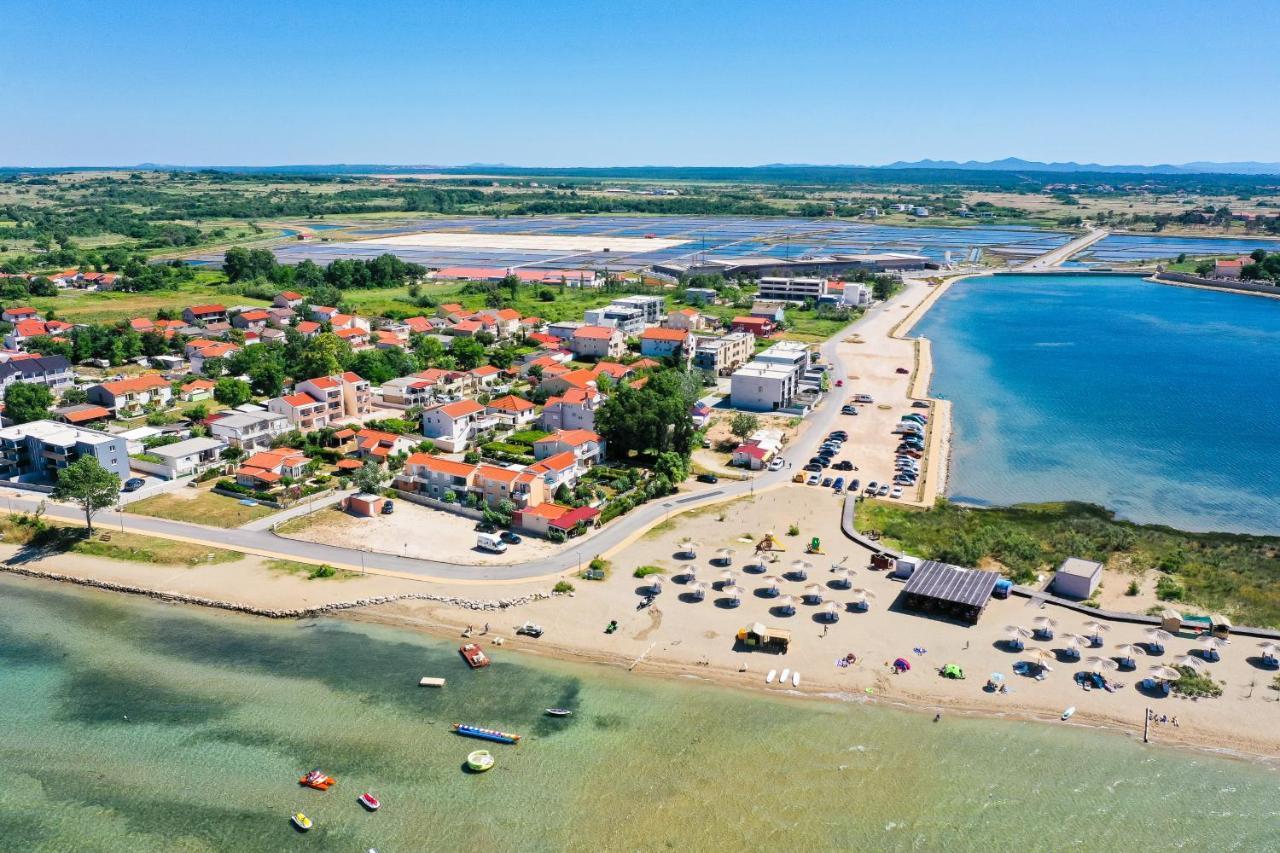 Beach Paradise 5 Stars Apartments Nin Buitenkant foto